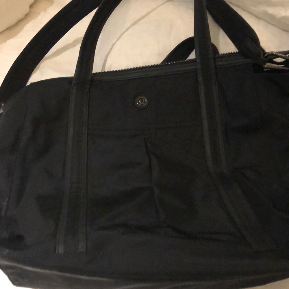 Lululemon tote